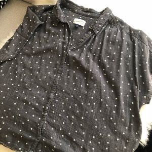 Universal Thread button up shirt